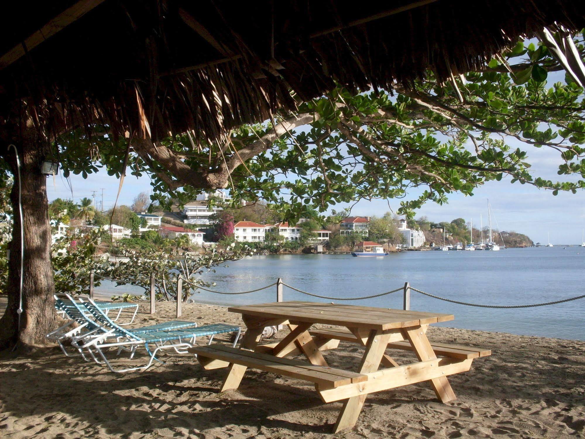 Lance Aux Epines Cottages Exterior foto